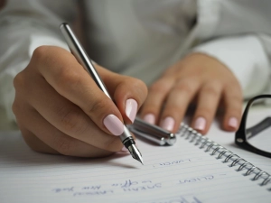 Why Students Should Hand Write Their Notes